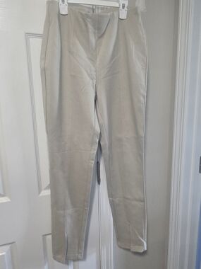 Wonderly Slim Khaki Pants in Light Tan